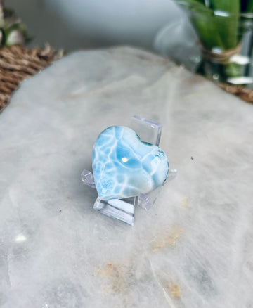 Grade AAA Natural Larimar Heart Cabochon from the Dominican Republic, Inner Wisdom and Manifestation Crystal 18g, 32mm*30mm*10mm
