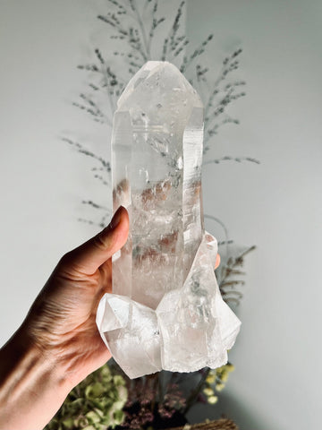Grade AAA+ Natural Twin Lemurian Quartz on Stand 1.5kg, Self Healed, Starseed Quartz Wand, Super Extra Quality