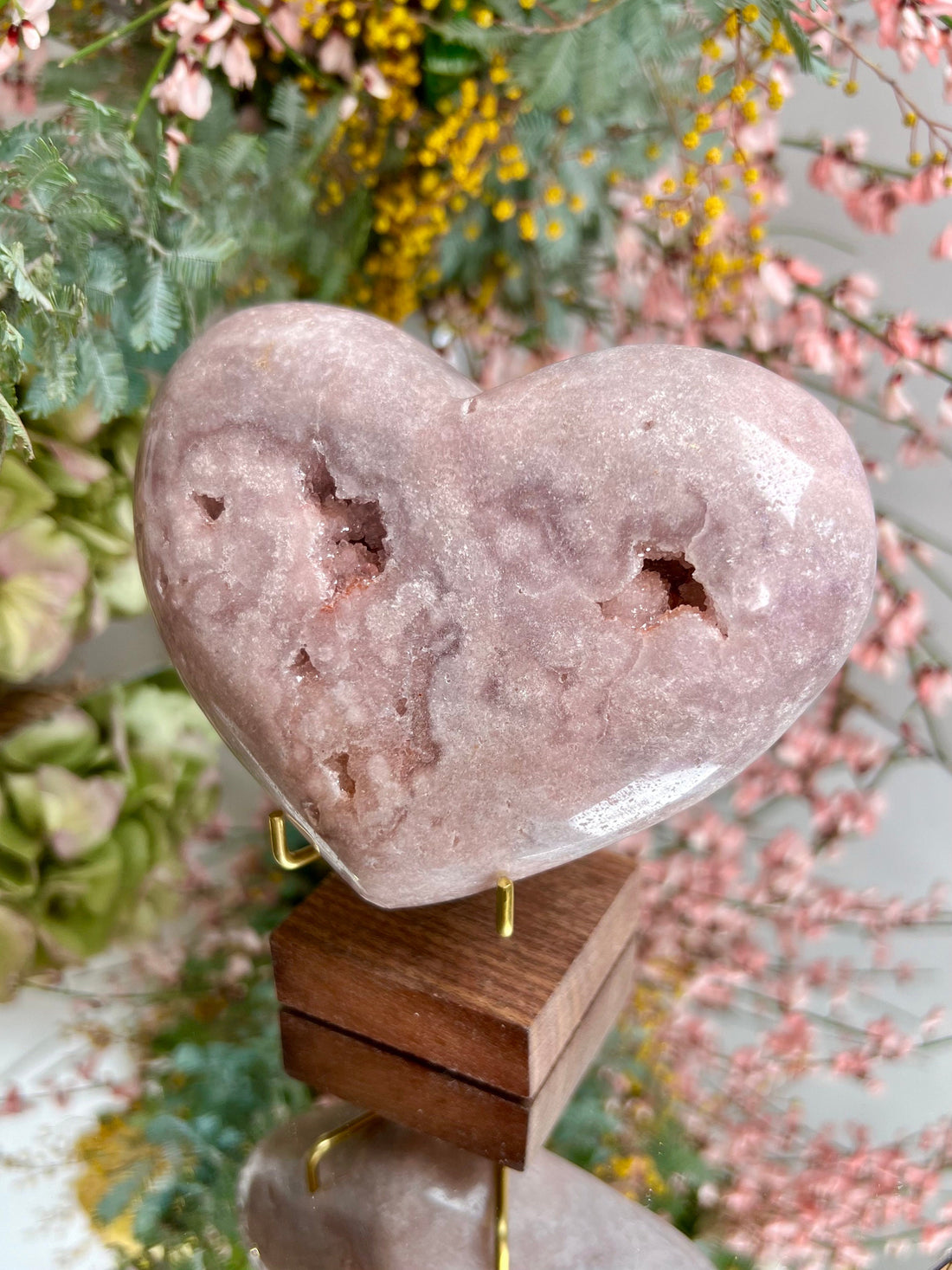 Exquisite Grade AAA Lilac-Toned Pink Amethyst Heart with Druzy Geodes & Hematite Inclusion - 632g PH04
