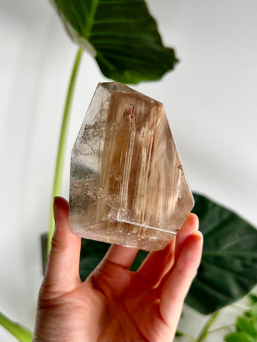 Grade AAA Natural Rutile Amphibole Quartz, Angel Phantom Quartz - from Taquaraçu de Minas, Brazil AFC02,263g
