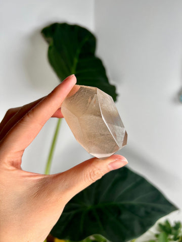 Grade AAA+ Natural Amphibole Rutile Quartz, Angel Phantom Quartz - from Taquaraçu de Minas, Brazil AFC11, 108g