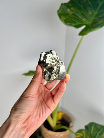 Grade AA Natural Pyrite with quartz from Peru – Protection Stone, Solar Plexus, Wealth Manifestation PRP31, 158g