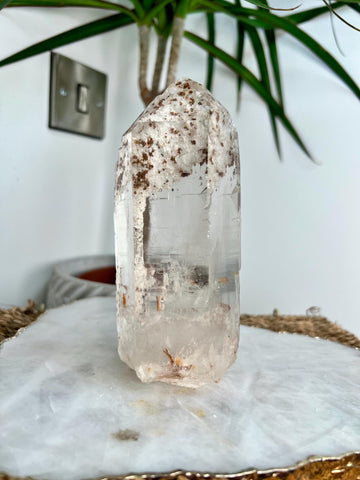 Grade AAA Large Cathedral Lemurian Quartz Point – Self-Standing with Iron and Lodolite Inclusions, from Diamantina, Brazil- LCC11, 752g