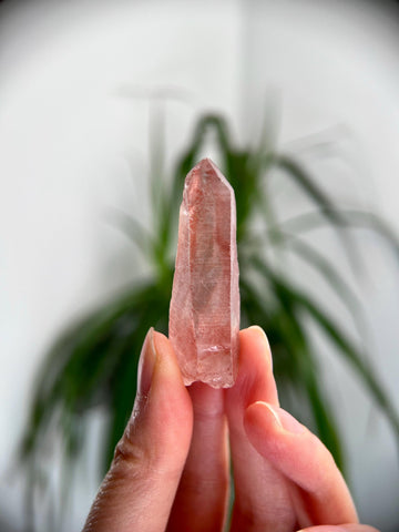 Grade AAA 100% Natural Pink Lemurian Quartz Point–Heart-Activating Love, Wisdom & Divine Connection,from Diamantina - PL25, 18g