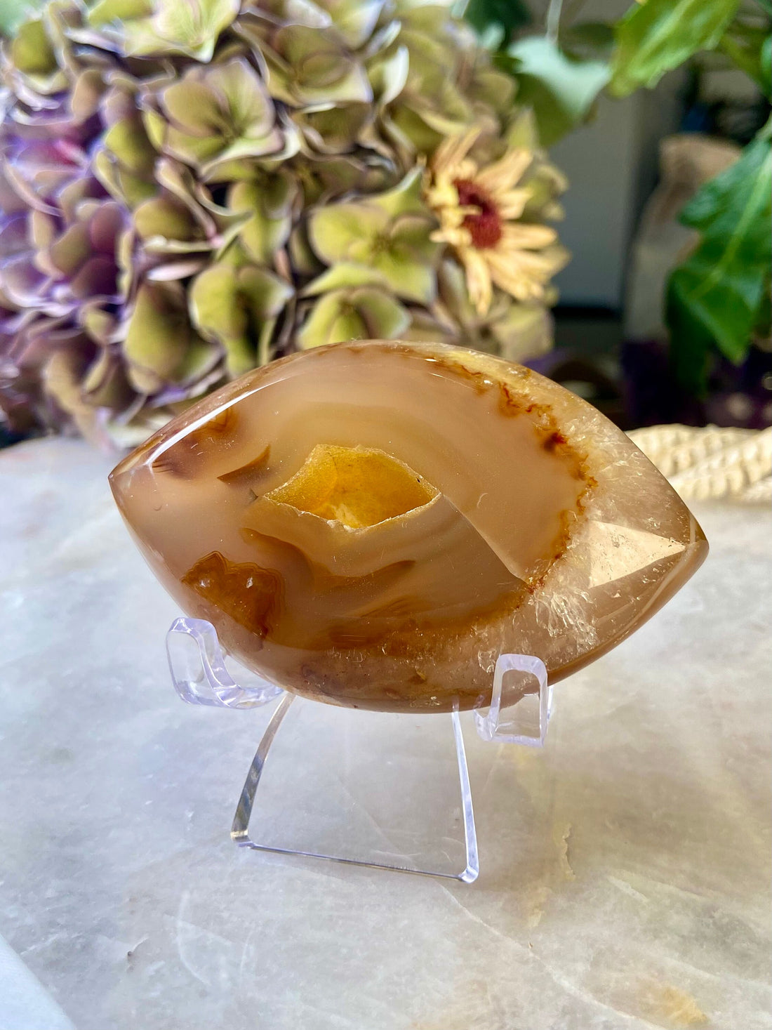 Grade AAA Brazilian Agate Quartz Geode Eye, Energy Protection, Third Eye Opening, Manifestation Crystal, 111g