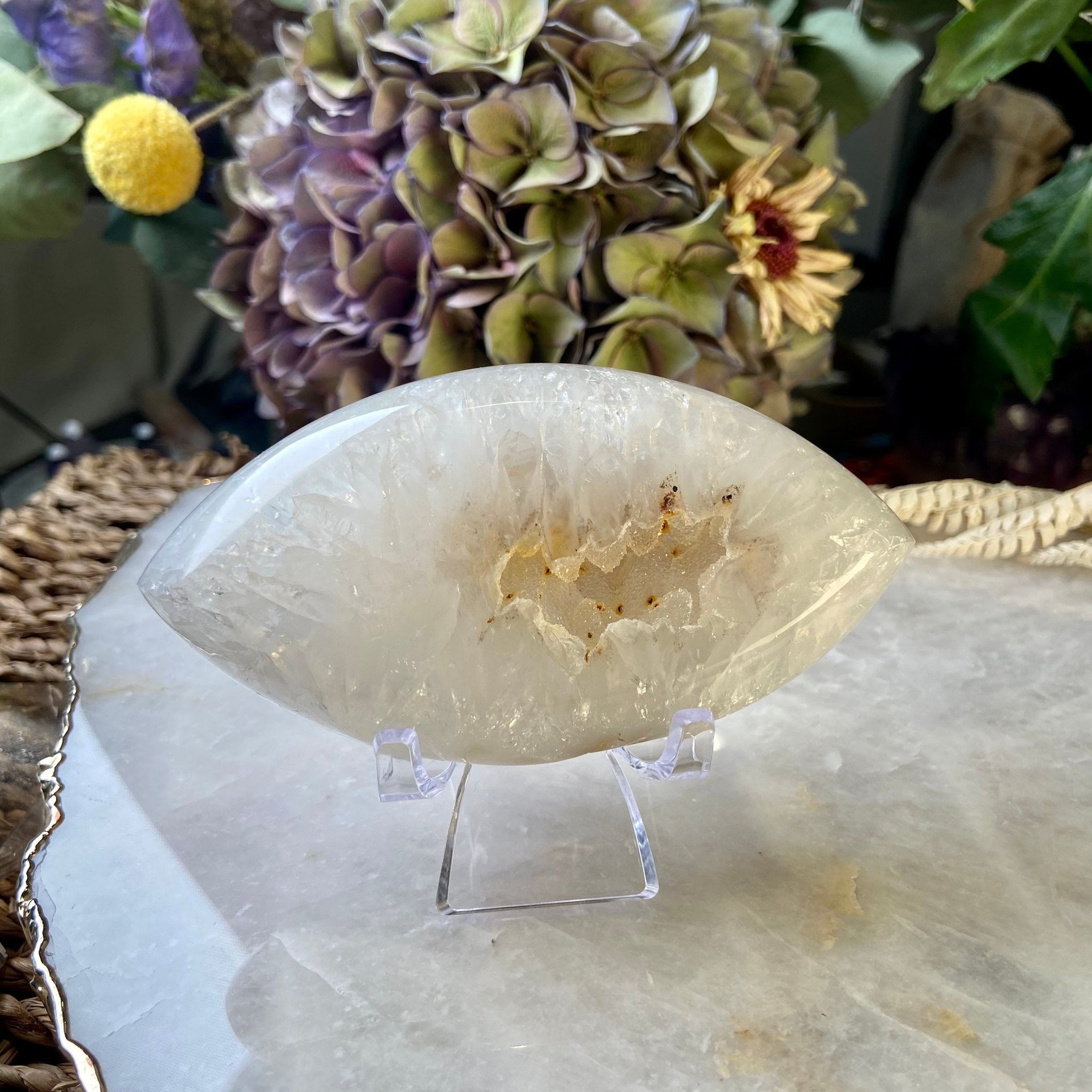Grade AAA Brazilian Agate Quartz Sugar Geode, Energy Protection, Third Eye Opening, Manifestation Crystal 206g
