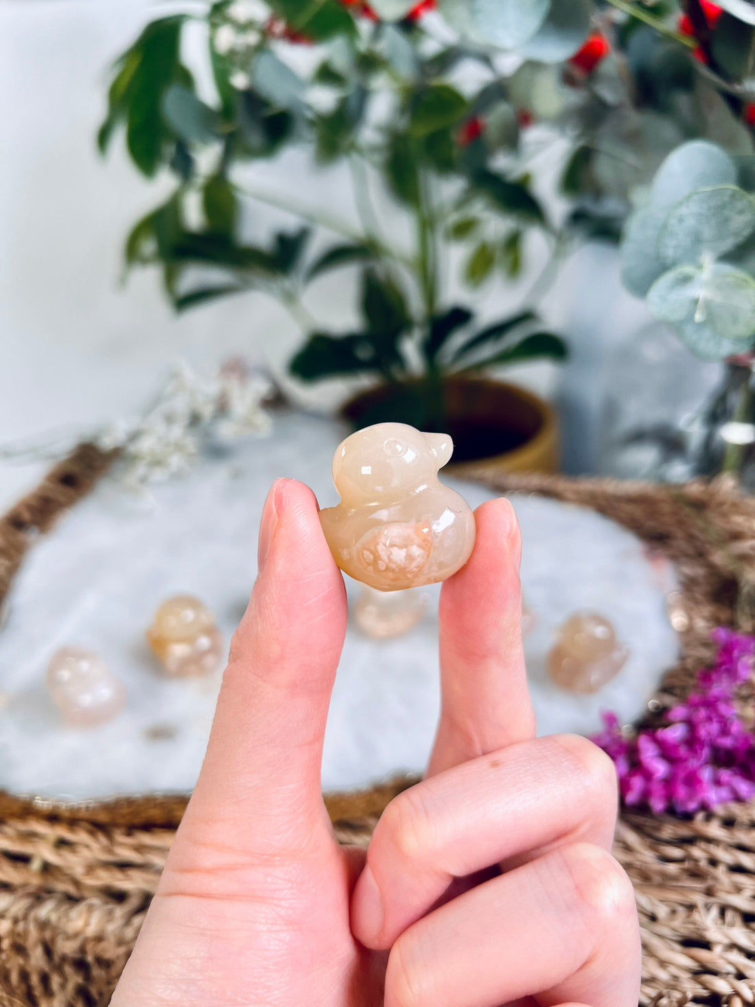 Grade AAA Madagascar Flower Agate Duck, Natural Crystal Carving, Cherry Blossom Agate Quartz