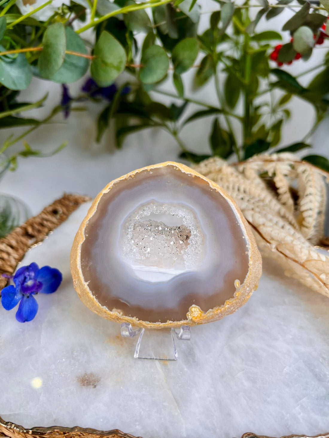 Grade AAA Natural Agate Geode Slice,Polished Crystal, House Blessing, Good Fortune, can be coaster or sphere stand 161g