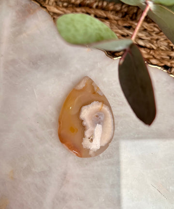 Grade AAA Natural Flower Agate Cabochon, Crystal Healing, Teardrop Cabochon 22g
