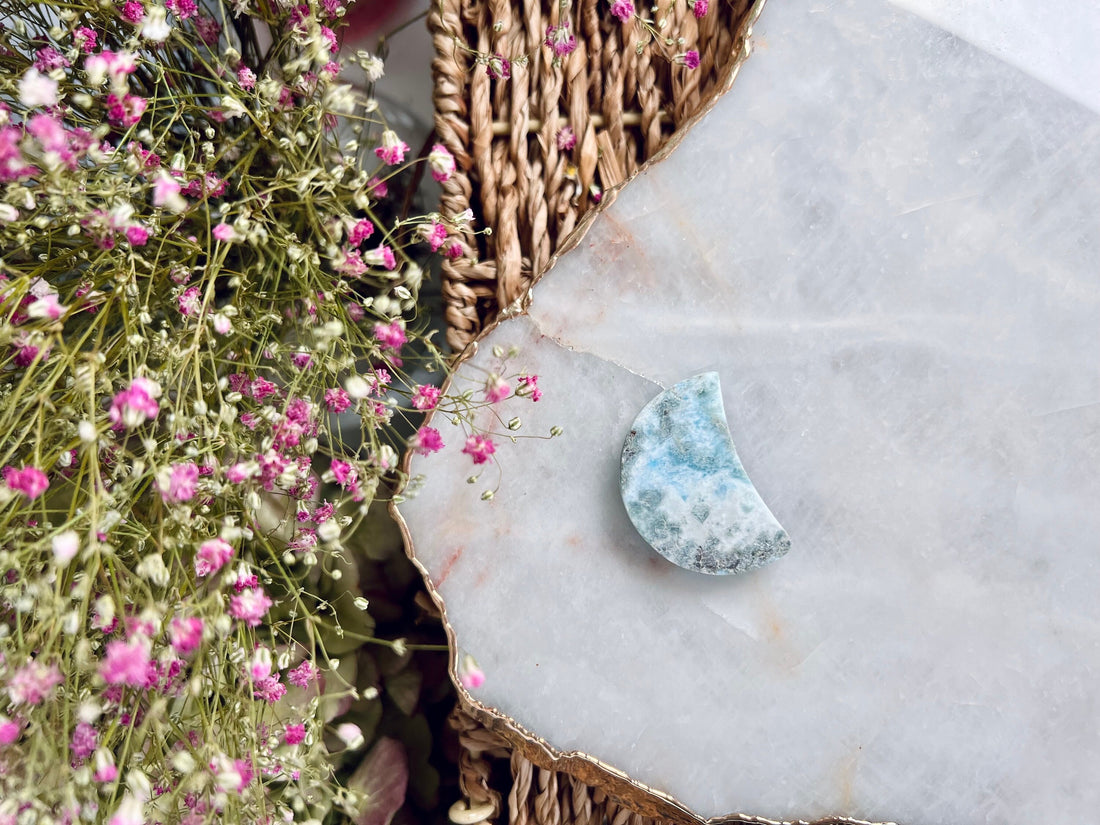 Grade AAA Natural Larimar Moon Cabochon from the Dominican Republic, Chakra Healing, Inner Wisdom and Manifestation Crystal 14g