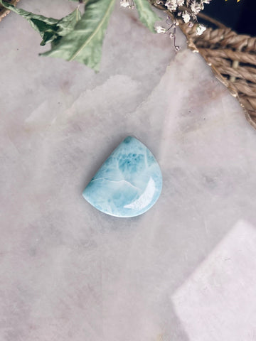 Grade AAA Natural Larimar Cabochon from the Dominican Republic, Chakra Healing, Inner Wisdom and Manifestation Crystal 13g - LM07