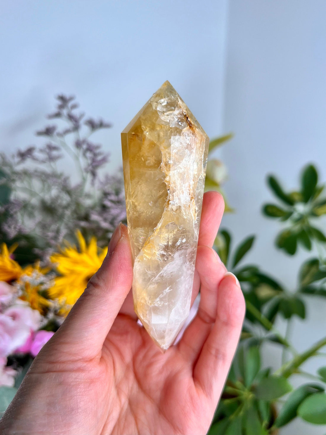 Grade AA 12-Sided Golden Healer Vogel Wand with Rainbow - Double Terminated for Powerful Healing and Energy Amplification, GVC12, 149g