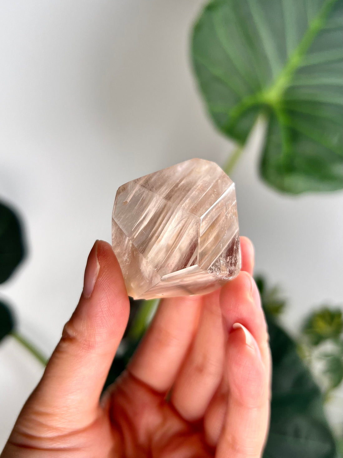 Grade AAA Natural Rutile Amphibole Quartz, Angel Phantom Quartz - from Taquaraçu de Minas, Brazil AFC19, 54g