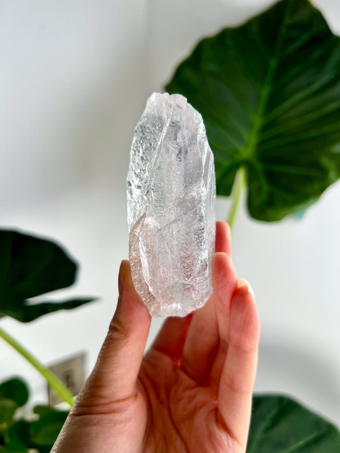 100% Natural Hight-Quality Root Lemurian Quartz - Self-Healed and Etched Crystal from Serra do Cabral, Brazil - LRC04, 185g