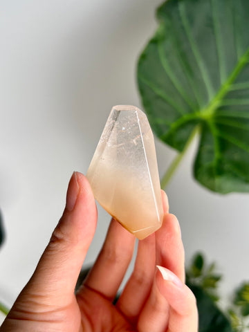 Grade AAA Natural Amphibole Rutile Quartz, Angel Phantom Quartz - from Taquaraçu de Minas, Brazil AFC14, 44g