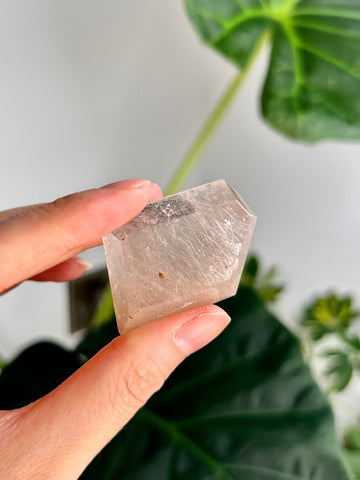 Grade AAA Natural Rutile Amphibole Quartz, Angel Phantom Quartz - from Taquaraçu de Minas, Brazil AFC21, 38g