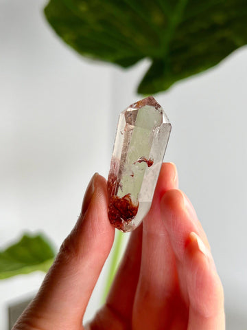 Grade A Natural Quartz DT with Hematite, Iron Inclusion - Double-Terminated Quartz from Diamantina, HQC33, 18g