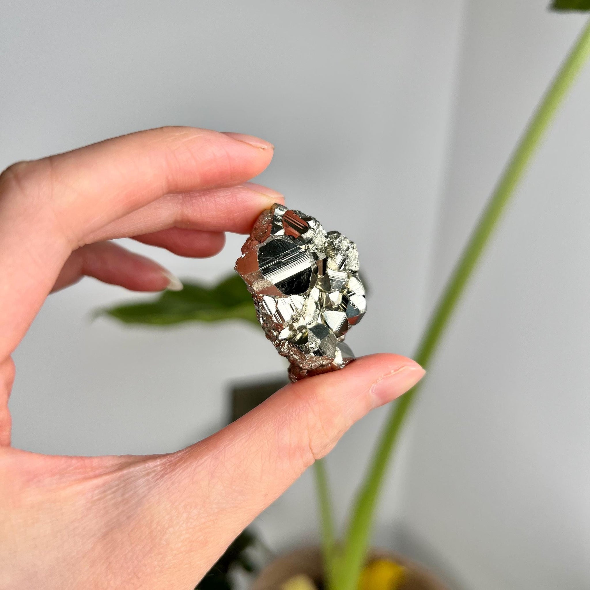Grade AA Natural Pyrite from Peru – Protection Stone, Solar Plexus, Wealth Manifestation PRP25, 30g
