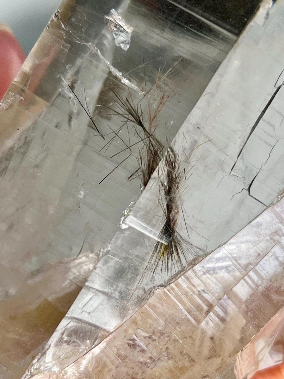 Grade AAA Large Cathedral Lemurian Quartz – Cross Bridge Formation, Iron Inclusion, and Black Rutile from Diamantina, Brazil- LCC12, 1086g