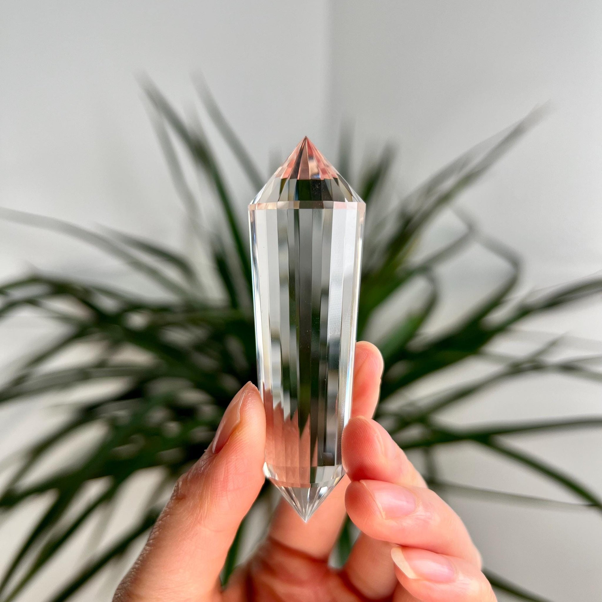 Grade AAA+ Natural Lemurian Seed Quartz 24-Sided Vogel Wand - Top Quality, Perfectly Crafted, Travel Size LVT02, 56g