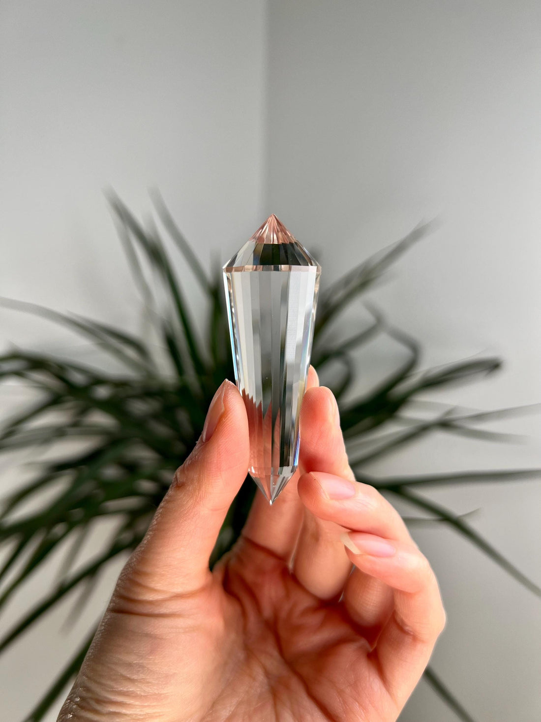 Grade AAA+ BLUE NEEDLE Lemurian Quartz 24-Sided Vogel Wand - Top Quality, Perfectly Crafted, Travel Size LVT06, 41g