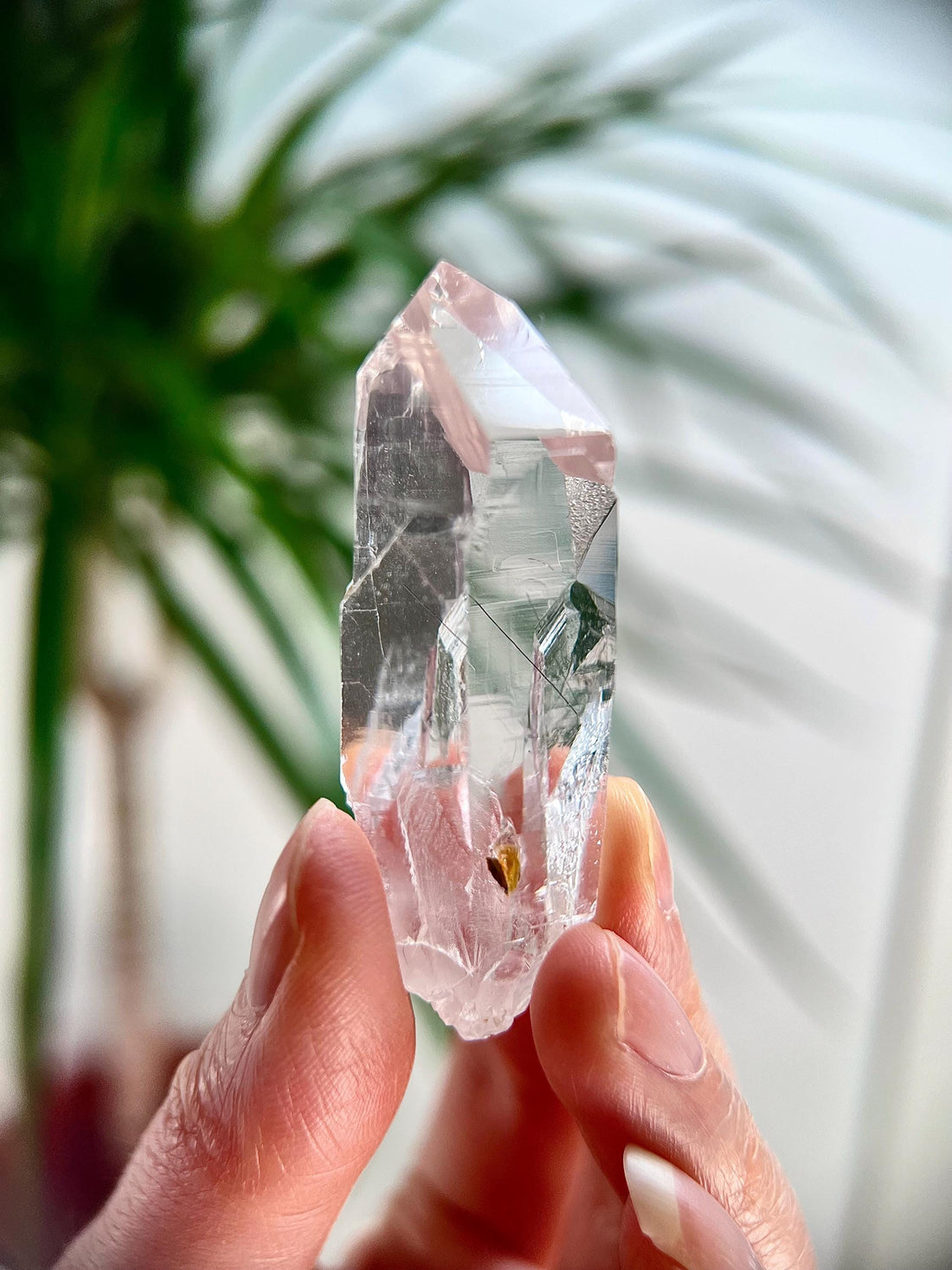 Grade AAA Self-healed Cathedral Lemurian Quartz Point with Iron and Black Needle Rutile, from Diamantina, Brazil- LCC29, 32g