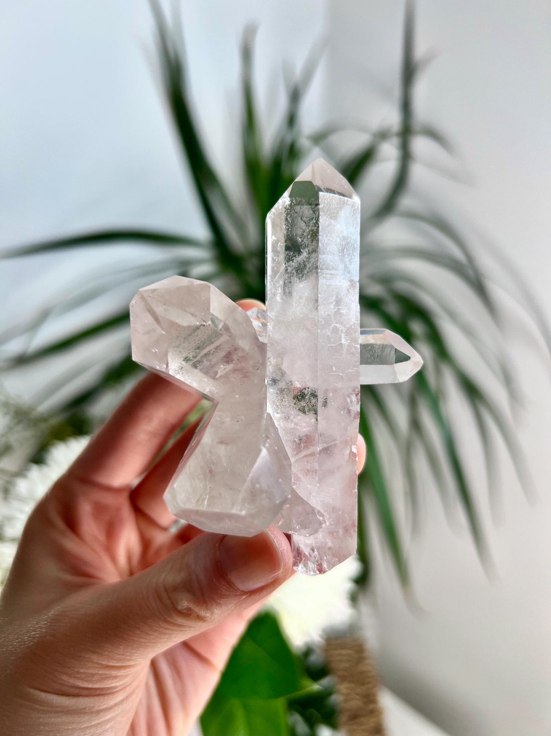Grade AA Natural Clear Quartz Cluster with Unique Bridge formation from Diamantina, 122g, CC08