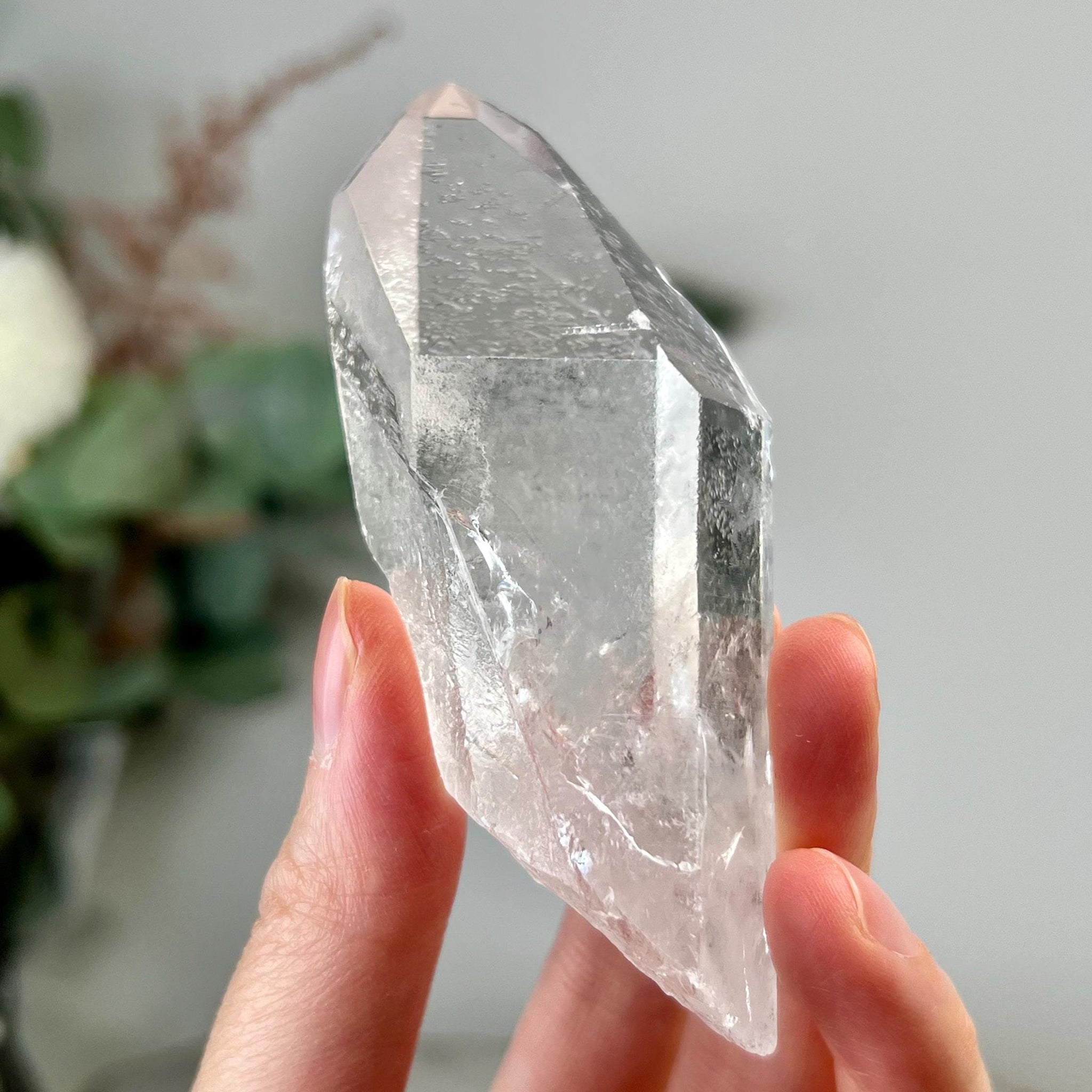 Grade AA Starbrary Quartz – Unique Glyphs, Record Keepers, and Galactic Wisdom, from Tomás Gonzaga, Minas Gerais, Brazil RQG66, 108g